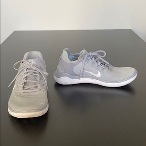 Nike Free - Gray and White